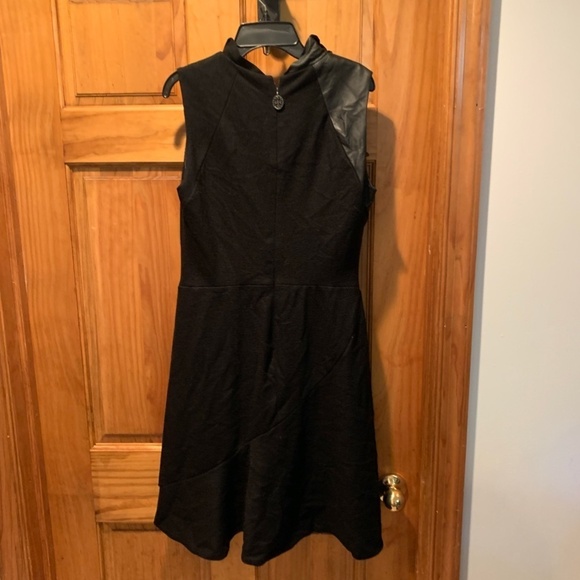 Elie Tahari Wool Blend Sleeveless Dress in Black size 6 - Picture 3 of 5